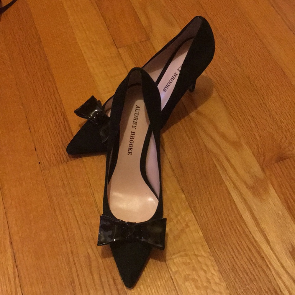 Audrey Brooke Black Stiletto Heels
